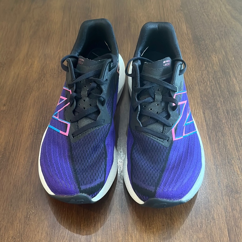 COPY - Women’s New Balance FuelCell Rebel V2 - Size 8